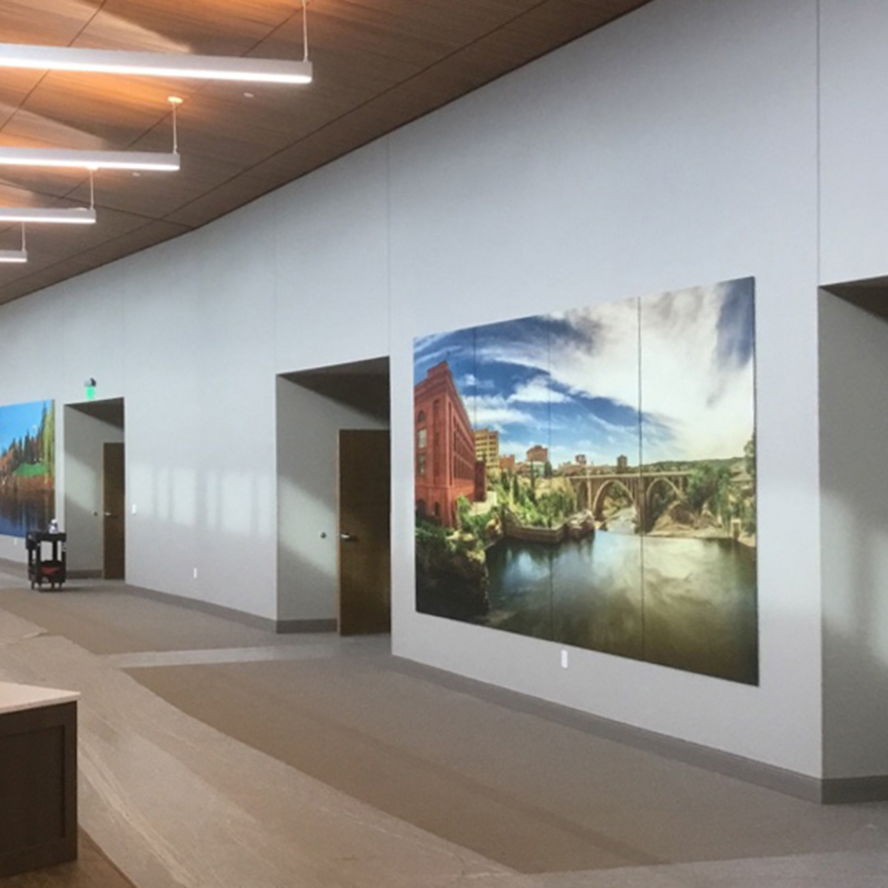 Large wayfinding imagery along hallways at Riverview Retirement’s memory care facility not only helps orient residents, but these realistic pictures can be calming and often evoke memories. – NAC. Wall imagery created by Complete-Office. Photo courtesy of Bouten Construction.