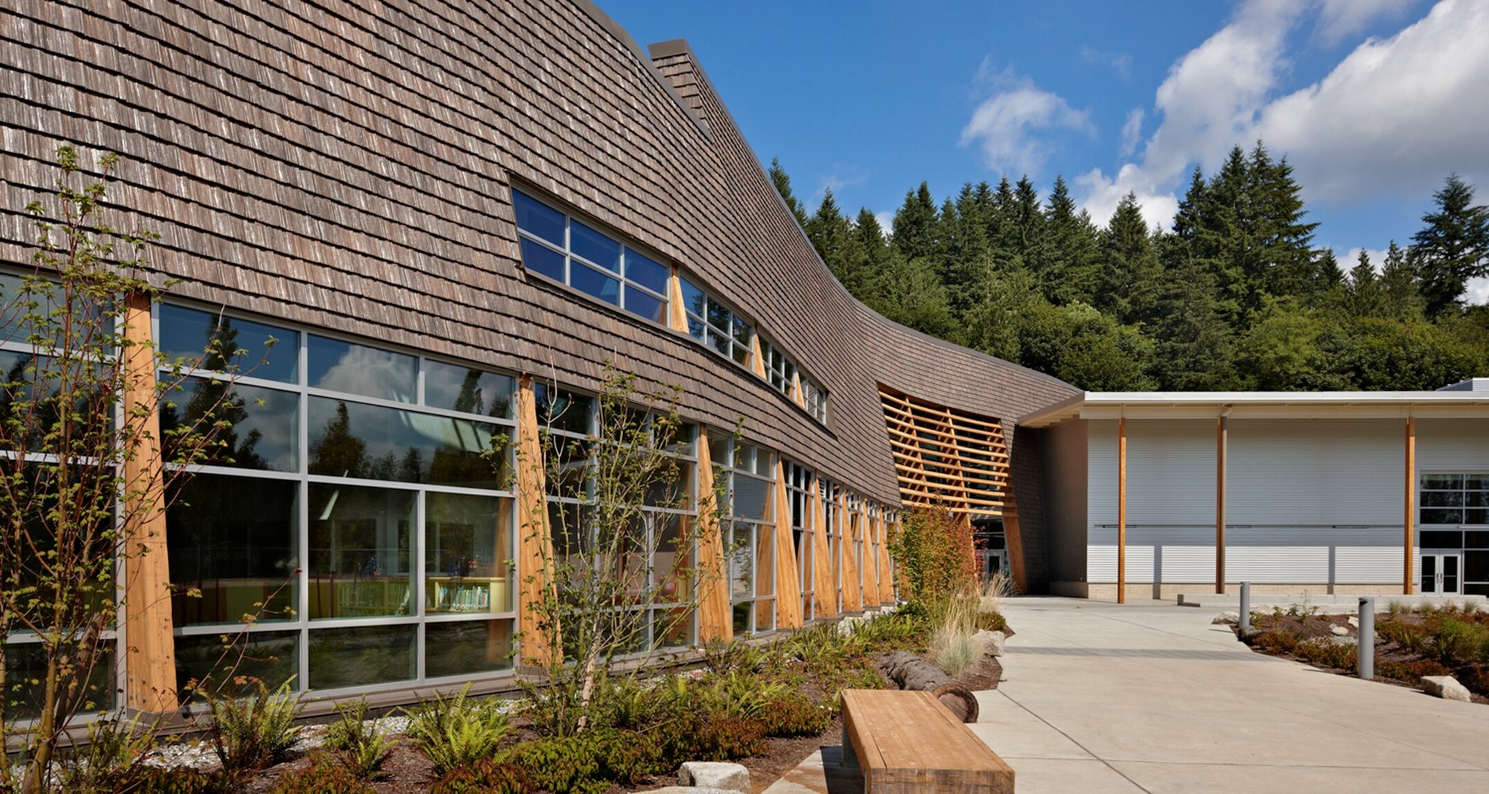 Natural building materials at Machias Elementary School, Snohomish WA - NAC Architecture